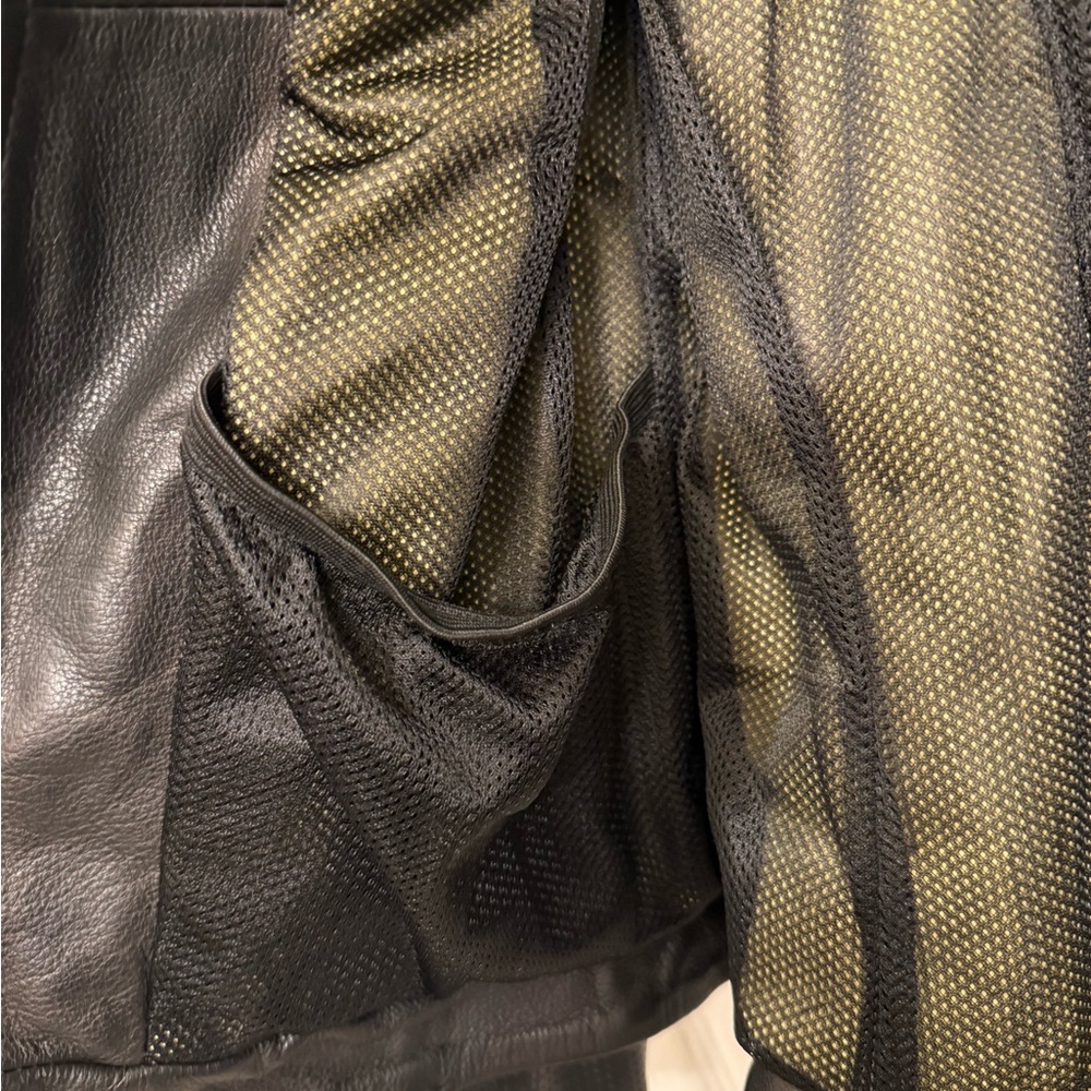 Black Arrow Motorcycle Black Leather Jacket - Picture 8 of 12